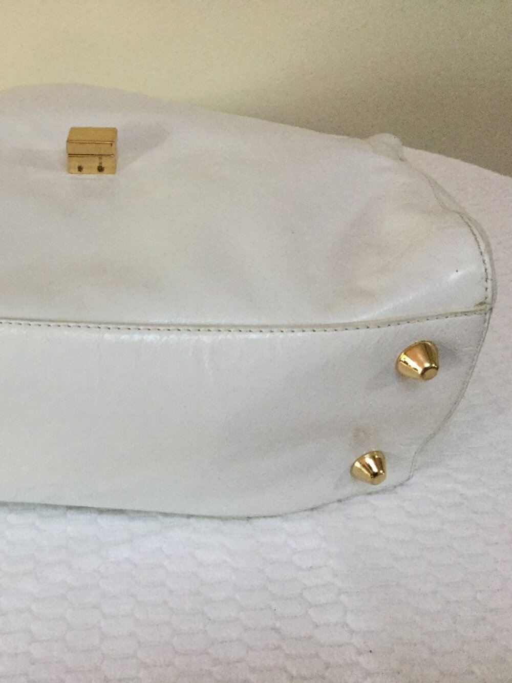 Badgley Michka Women Large White gold Handbag Purse Turn lock - Picture 9 of 16